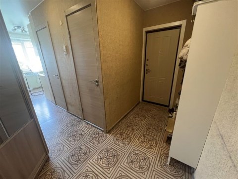 2-к квартира, 5/5 эт., 52м²