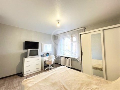 4-к квартира, 4/10 эт., 96м²